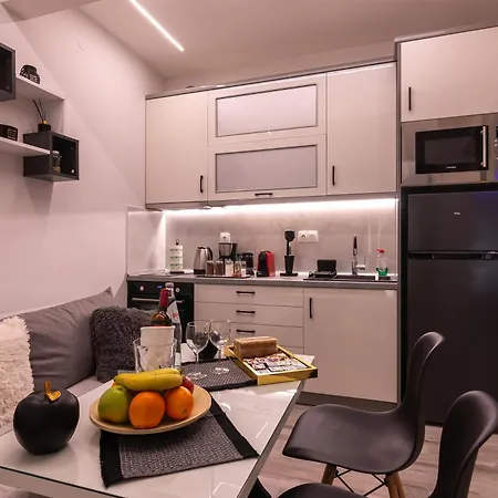 Aristotelous Apartment *