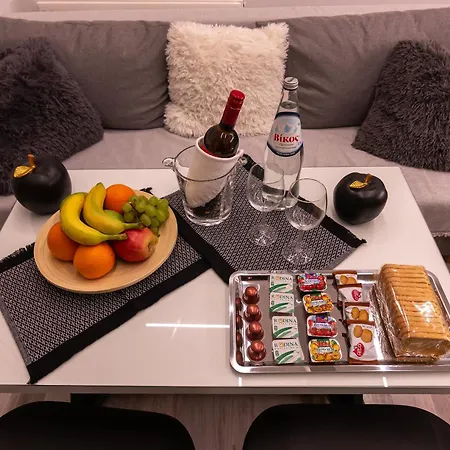 Aristotelous Apartment *